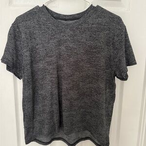 Women’s lululemon training shirt